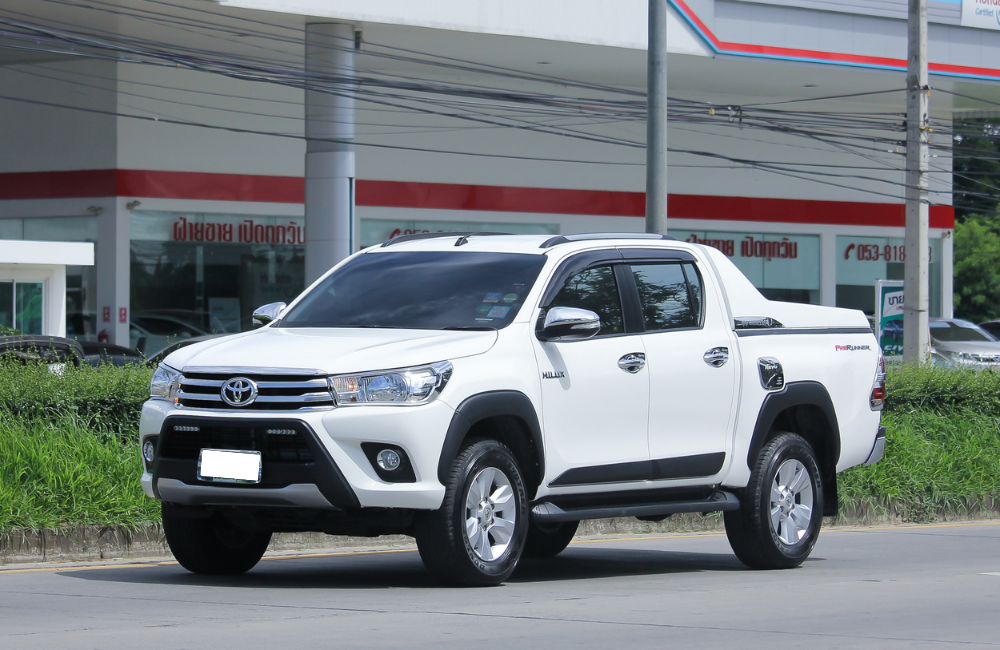 รถอเนกประสงค์ Toyota Hilux Revo