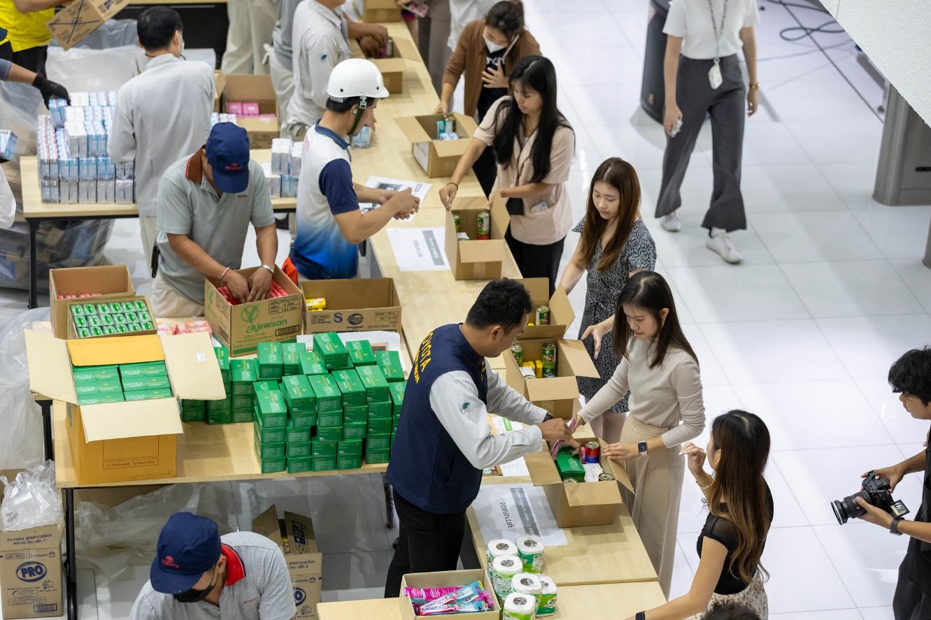 คาราวานโตโยต้า ร่วมใจ ช่วยเหลือผู้ประสบภัยน้ำท่วม