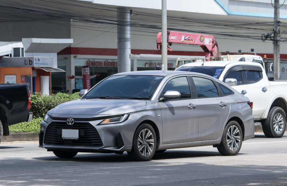 เช่ารถไปต่างจังหวัด Toyota Yaris ATIV