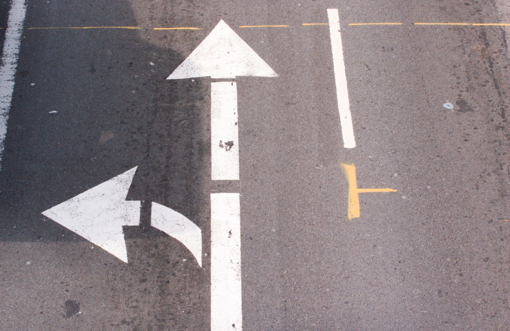 4.H2 ก่อนเลี้ยวต้องให้สัญญาณไฟเลี้ยว กี่เมตร